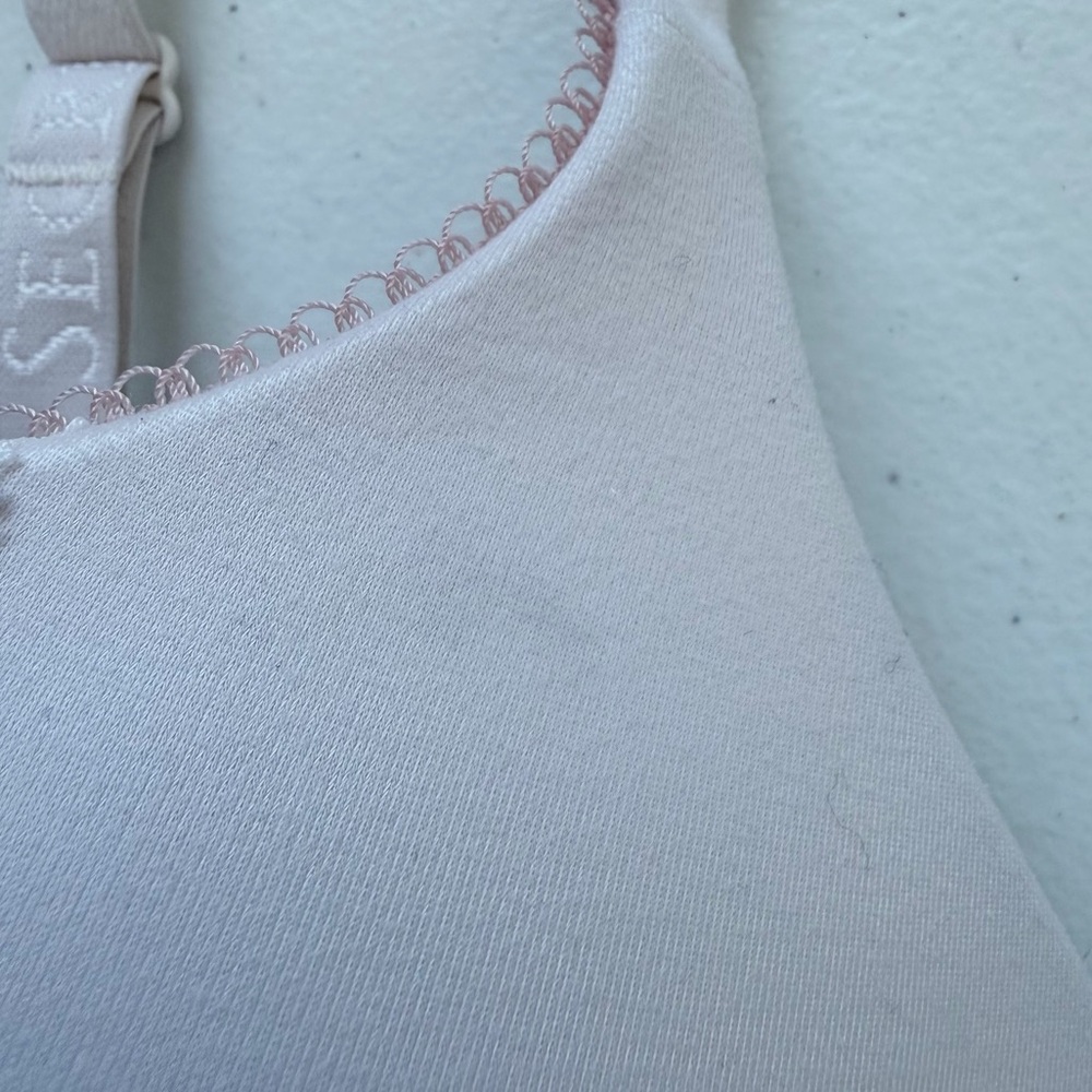 Victoria's Secret Pale Pink "Perfect Shape" Bra Lace Accents Size 34D 392860-J9N - Picture 4 of 10